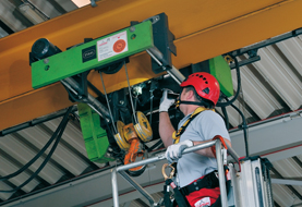 Education to qualified person for the inspection of cranes