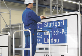 Ladders, steps & mobile scaffolds